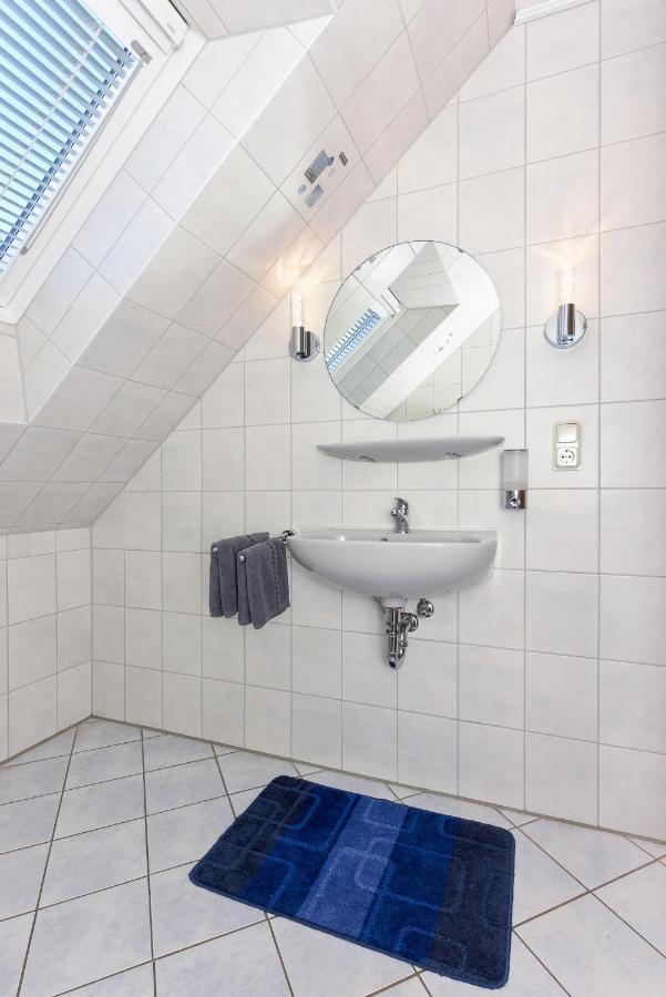 Ferienwohnung Wattgefluester Esens Extérieur photo