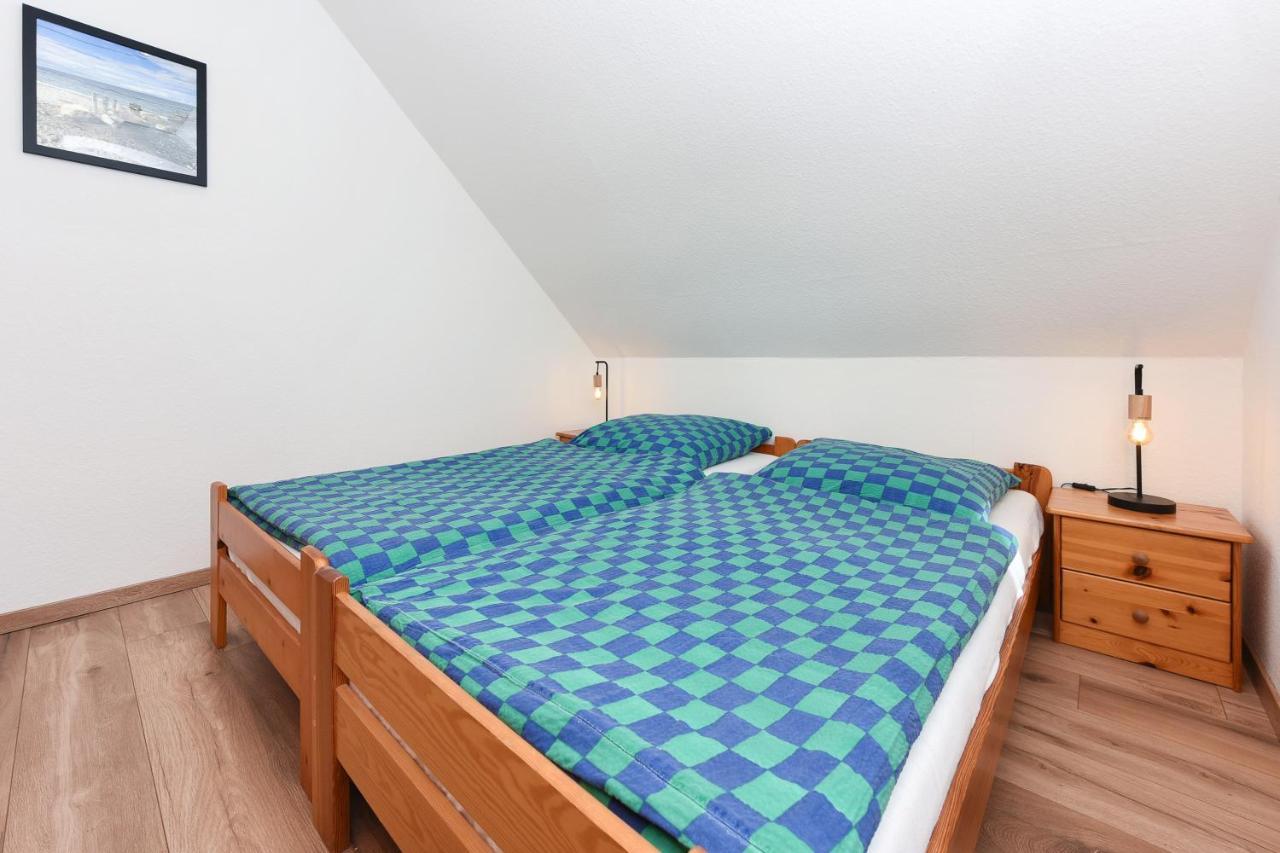 Ferienwohnung Wattgefluester Esens Extérieur photo