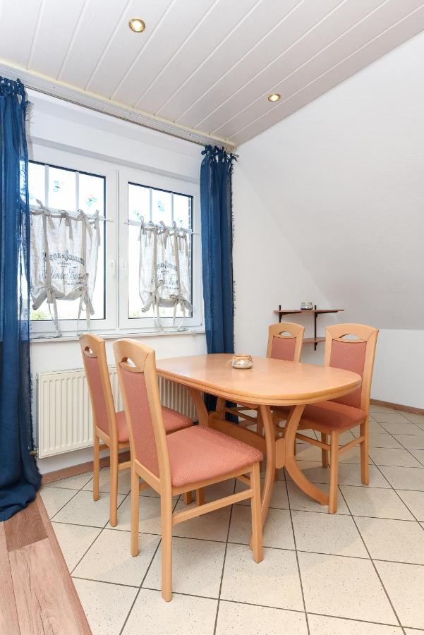 Ferienwohnung Wattgefluester Esens Extérieur photo